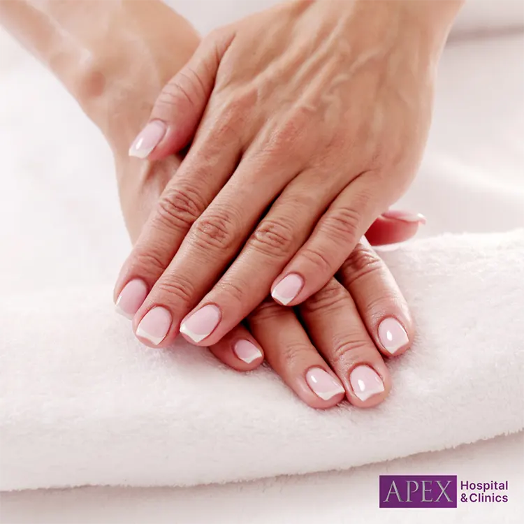 ฉีดฟิลเลอร์มือ แก้มือแห้งเหี่ยว